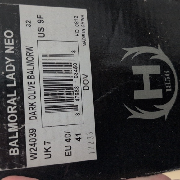 Hunter Balmoral Wellington Boots in Olive/Purple - Picture 6 of 6